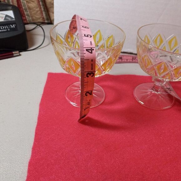 Vintage Glass Dessert cups (1 flawed) Diamond Yellow Design Cottagecore Grandmac - Picture 4 of 7